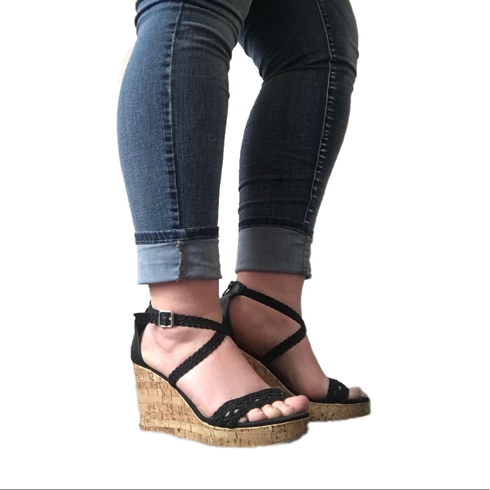 🍁 Mossimo Supply Co. Wedges. SUPER CUTE